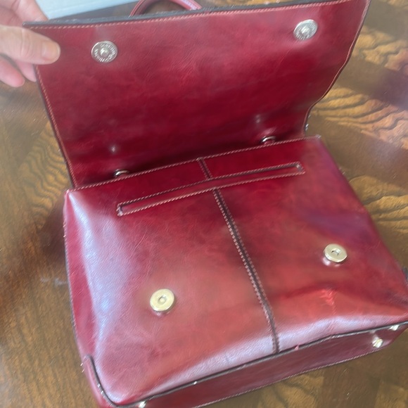 Blood Red Rina Rich Handbag Purse.  Beautiful. - Picture 14 of 15